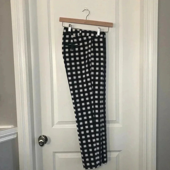 Banana  Republic Avery Fit Gingham Pattern Pant - Picture 4 of 14